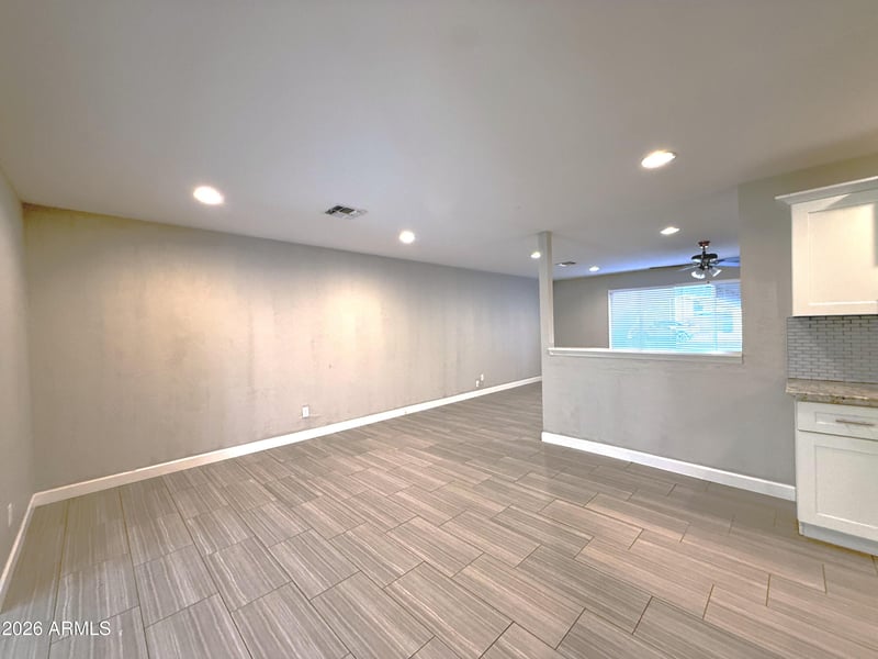 224 Minton Dr, Tempe, AZ 85282