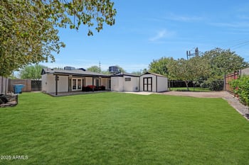 224 Glenrosa Ave, Phoenix, AZ 85013