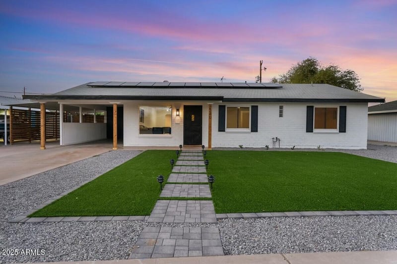 2240 Cheery Lynn Rd, Phoenix, AZ 85015