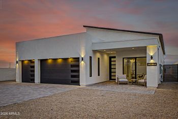 2240 E South Mountain Ave, Phoenix, AZ 85042