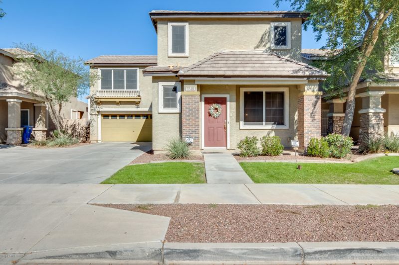 2240 E Sunland Ave, Phoenix, AZ 85040