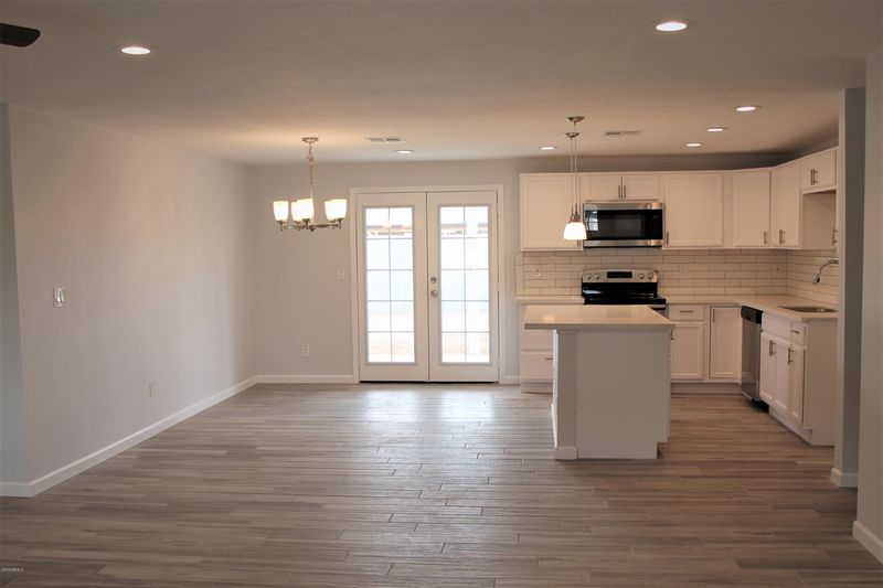 2240 N 65th Ave, Phoenix, AZ 85035