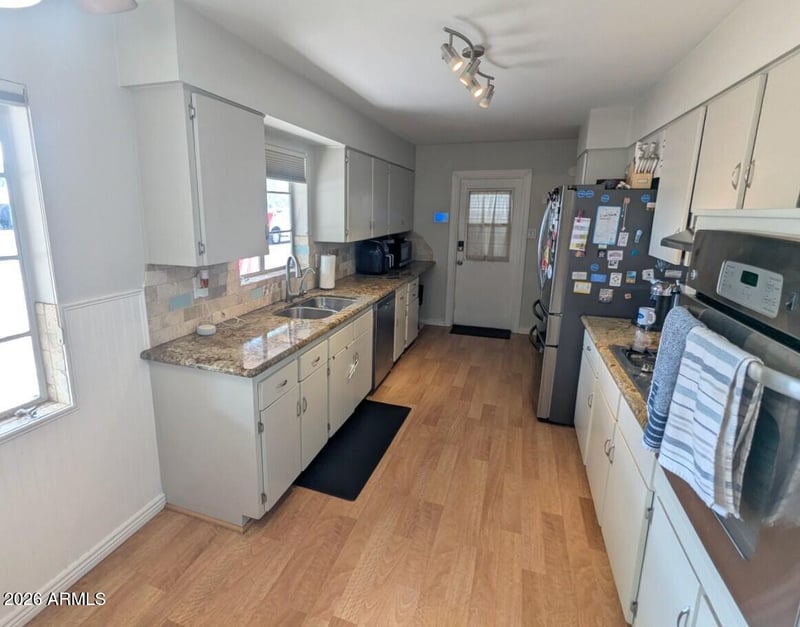 2240 Berridge Ln, Phoenix, AZ 85015