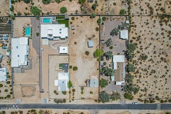 2241 Desert Ln, Phoenix, AZ 85042