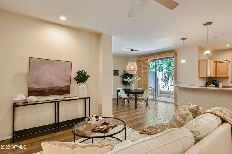 2241 E Pinchot Ave #E13, Phoenix, AZ 85016