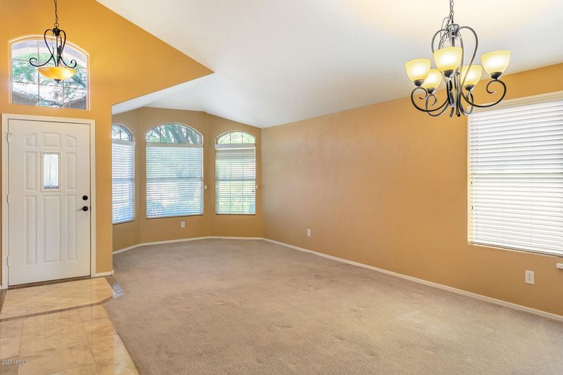 2241 E Williams Dr, Phoenix, AZ 85024