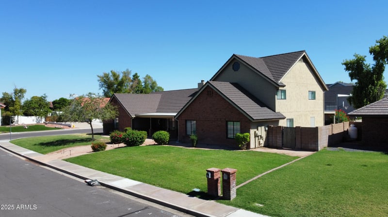 2241 Hunt Cir, Mesa, AZ 85203