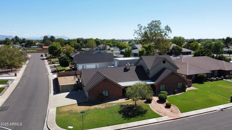 2241 Hunt Cir, Mesa, AZ 85203