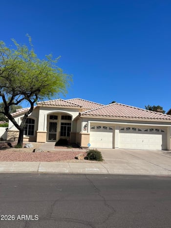 22415 71st Ln, Glendale, AZ 85310