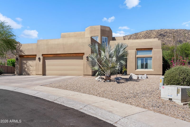 22415 N 63rd Dr, Glendale, AZ 85310