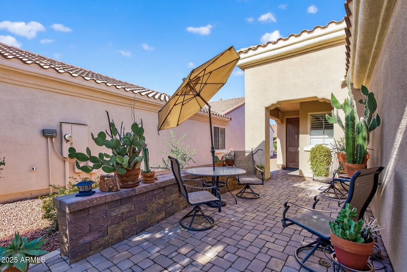 22417 Los Gatos Dr, Sun City West, AZ 85375