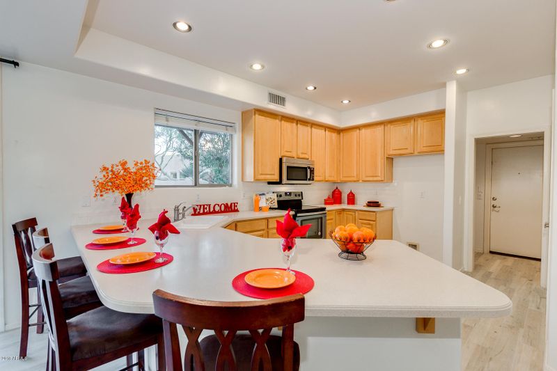 22418 N 63rd Dr, Glendale, AZ 85310