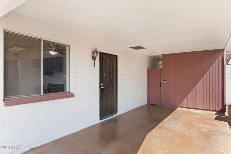 2242 E Chipman Rd, Phoenix, AZ 85040