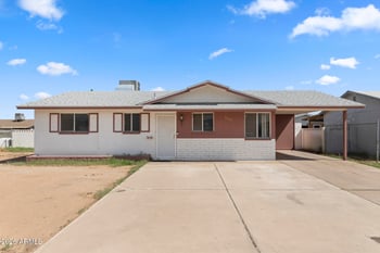 2242 Chipman Rd, Phoenix, AZ 85040