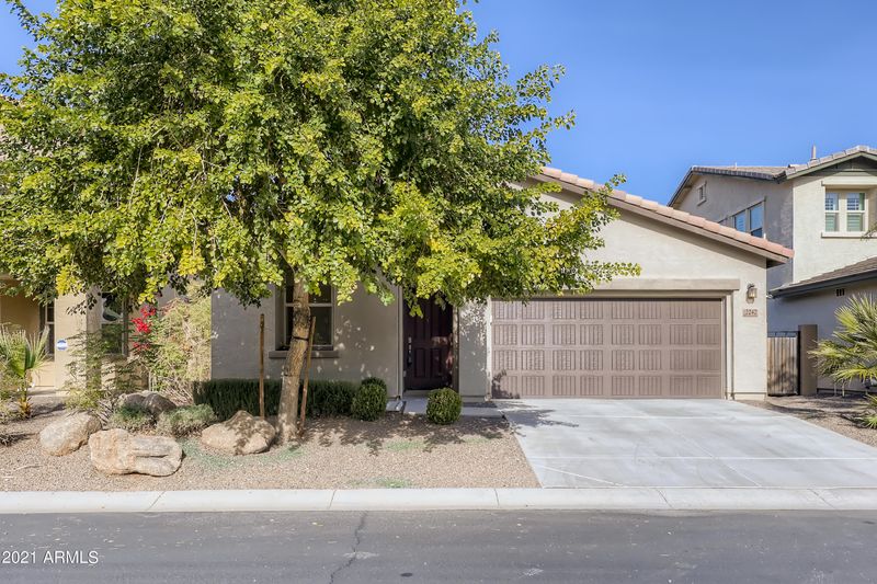 2242 E Flandreau Rd, Phoenix, AZ 85024