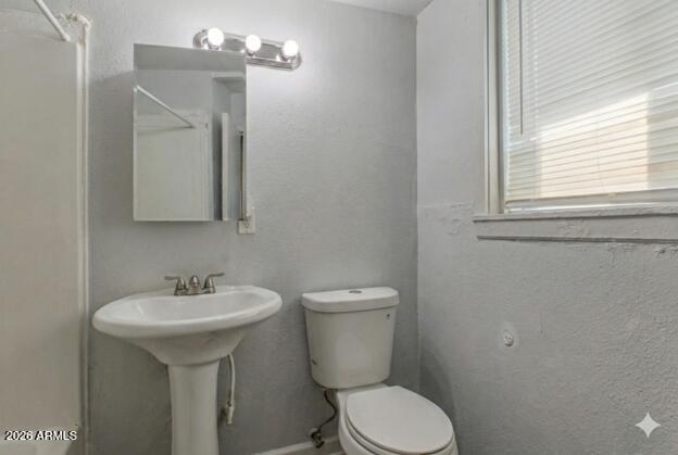 2242 E Taylor St, Phoenix, AZ 85006