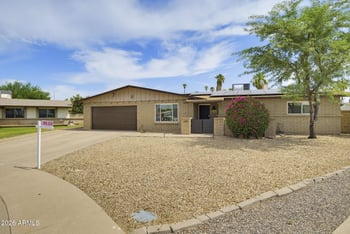2242 W Concho Cir, Mesa, AZ 85202