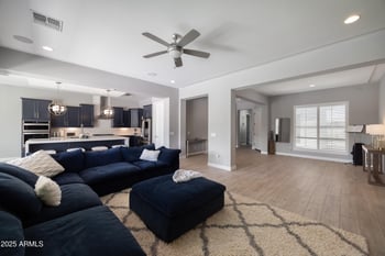 22421 34th St, Phoenix, AZ 85050