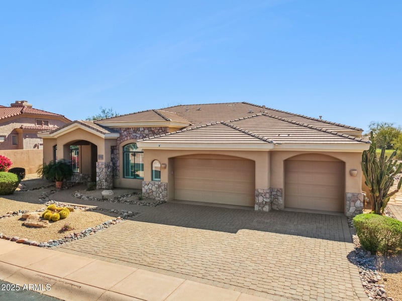22423 54th Pl, Phoenix, AZ 85054