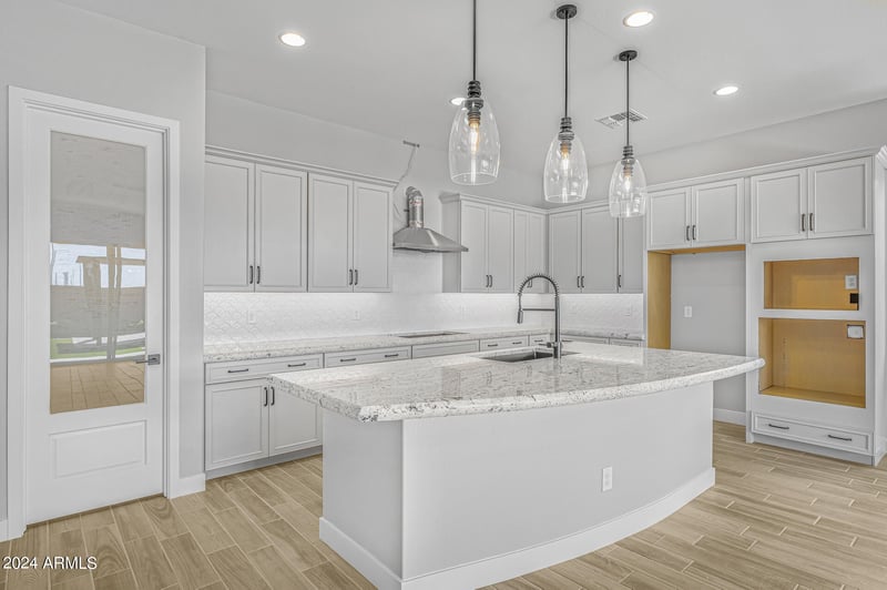 22427 Oriole Way, Queen Creek, AZ 85142