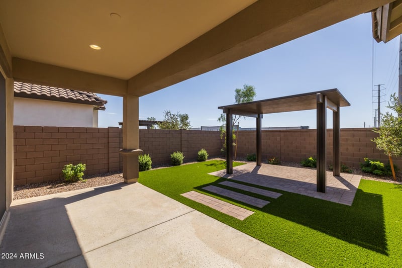 22427 Oriole Way, Queen Creek, AZ 85142