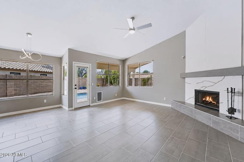 2243 E Robin Ln, Phoenix, AZ 85024