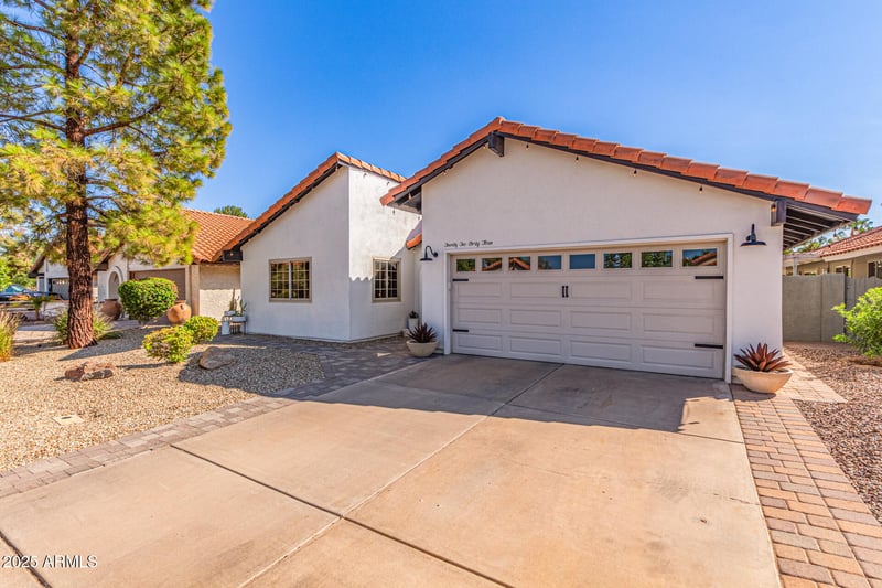2243 Kiowa Cir, Mesa, AZ 85202