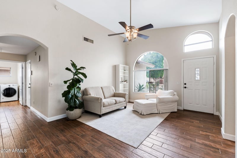 2243 Willow Wick Rd, Gilbert, AZ 85296