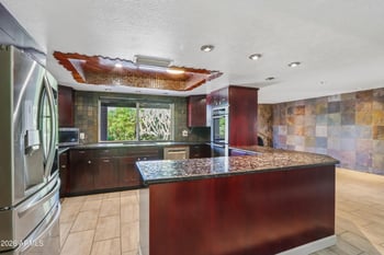 2244 E Nicolet Ave, Phoenix, AZ 85020
