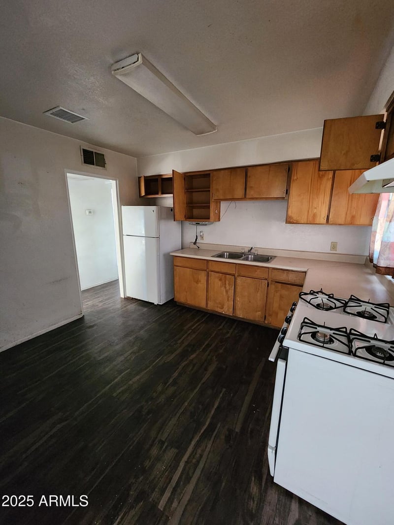 2244 Georgia Ave, Phoenix, AZ 85015