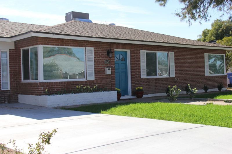 2245 E Heatherbrae Dr, Phoenix, AZ 85016