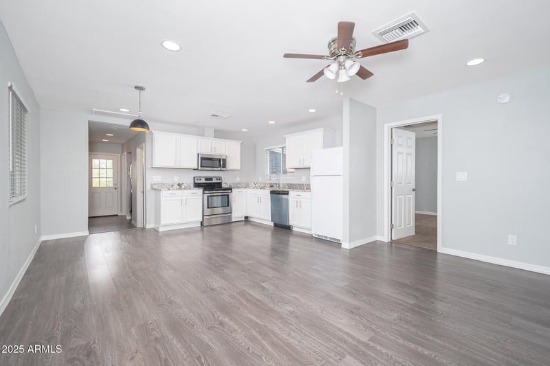 2245 Portland St, Phoenix, AZ 85006