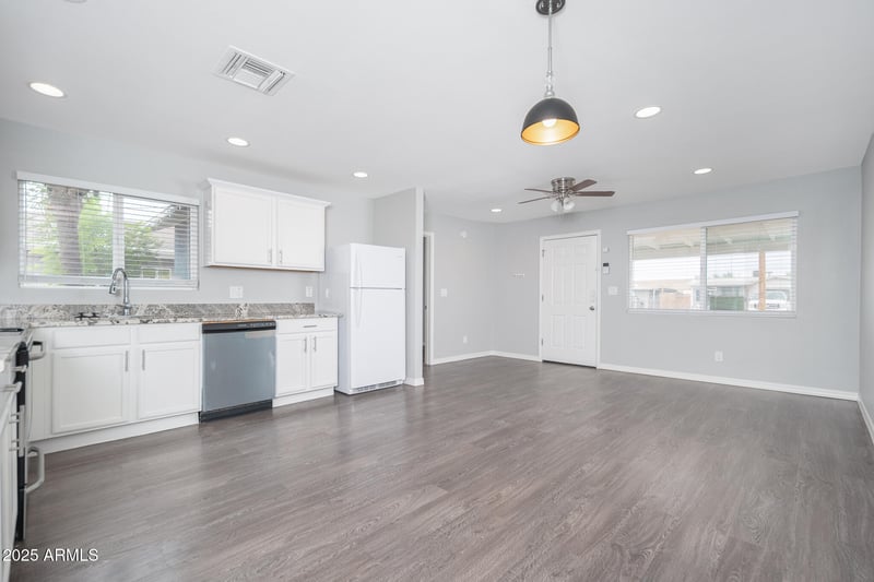 2245 Portland St, Phoenix, AZ 85006
