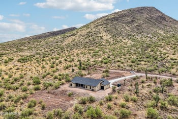 2246 E Manana Rd, New River, AZ 85087