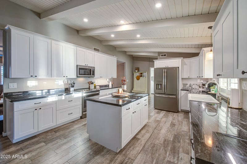 2246 Forest --, Mesa, AZ 85203