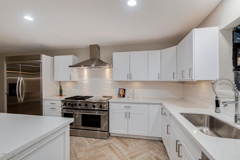 2246 W Virginia Ave, Phoenix, AZ 85009