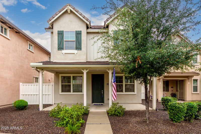 2247 Agnes Ln, Gilbert, AZ 85295