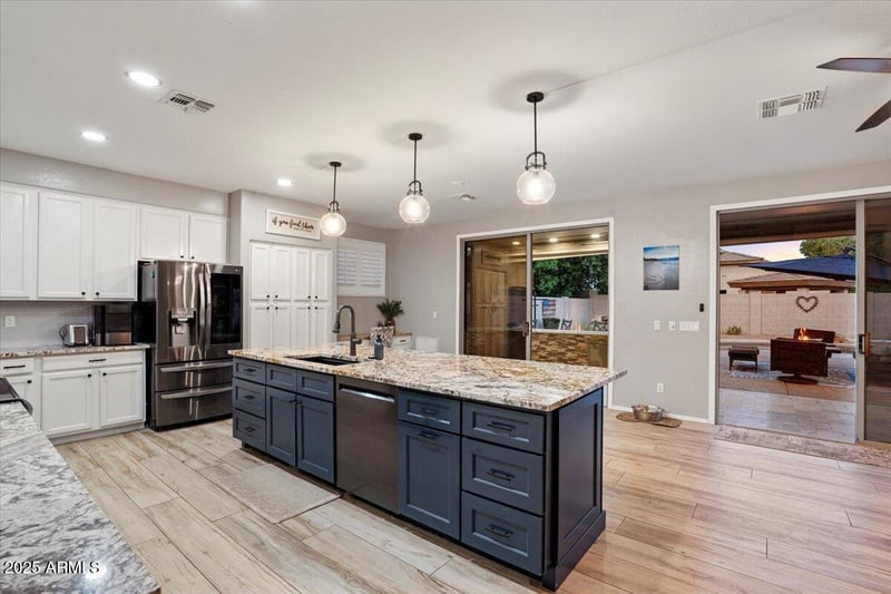 22471 79th Dr, Peoria, AZ 85383