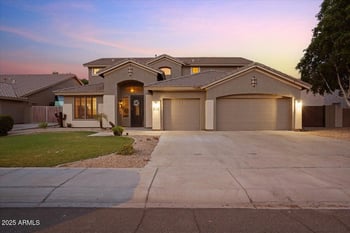 22471 79th Dr, Peoria, AZ 85383