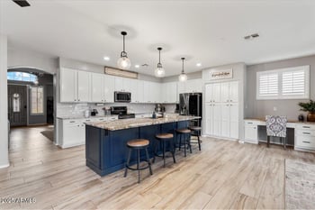 22471 79th Dr, Peoria, AZ 85383