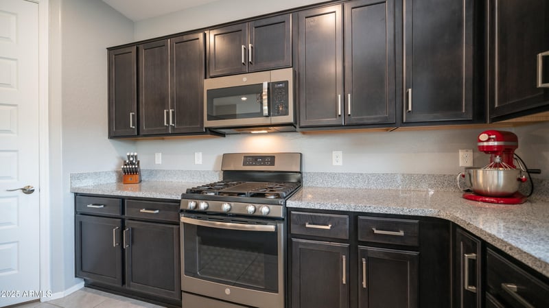 22477 95th Dr, Peoria, AZ 85383