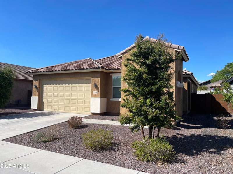 2248 Betty Elyse Ln, Phoenix, AZ 85023