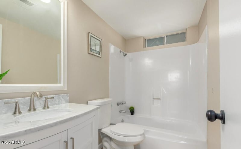 2248 Columbine Dr, Phoenix, AZ 85029