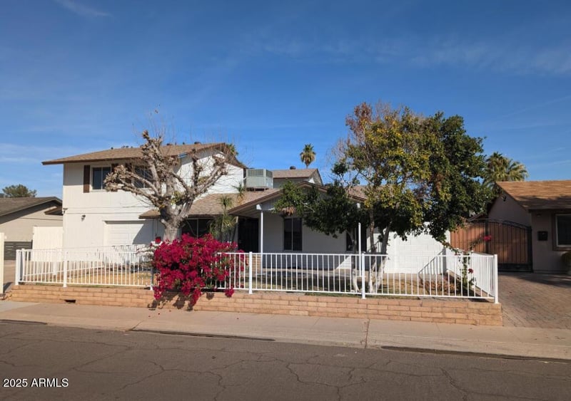 2248 Columbine Dr, Phoenix, AZ 85029