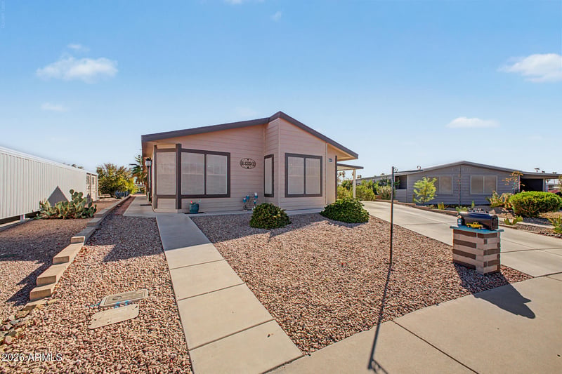 2248 Floyd Dr, Mesa, AZ 85215