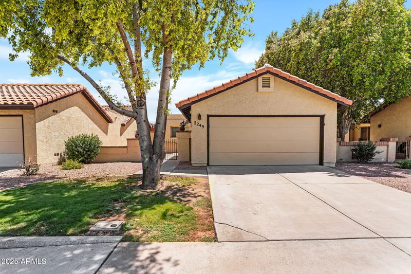 2249 Flossmoor Ave, Mesa, AZ 85204