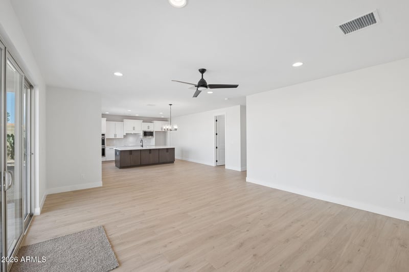 2249 Shannon Way, Mesa, AZ 85215