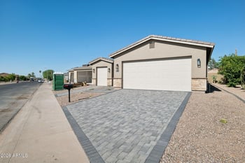 2249 Shannon Way, Mesa, AZ 85215