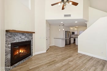 225 1st St #120, Mesa, AZ 85201