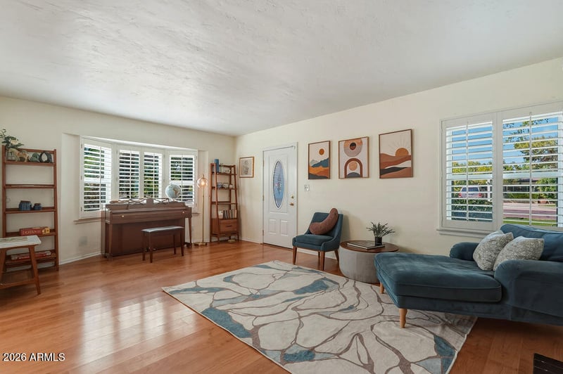 225 E Colter St, Phoenix, AZ 85012